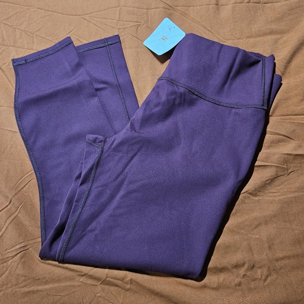 NWT Define High Waist 7/8 Leggings
